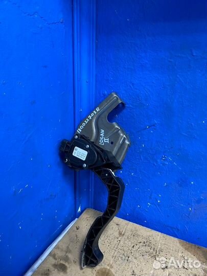 Педаль газа Renault Logan 2 K7M 2015