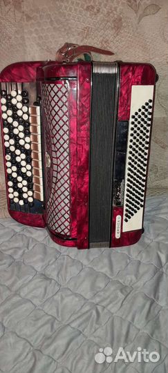 Баян пятирядный