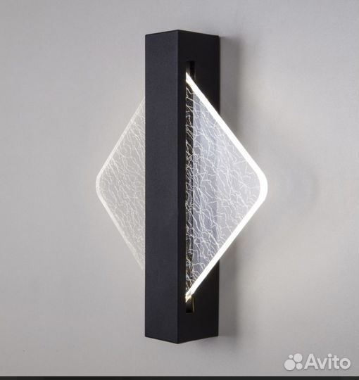 Настенный светильник LED4U L7388-250 BK