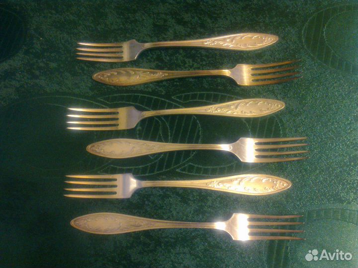 Посеребренные столовые вилки