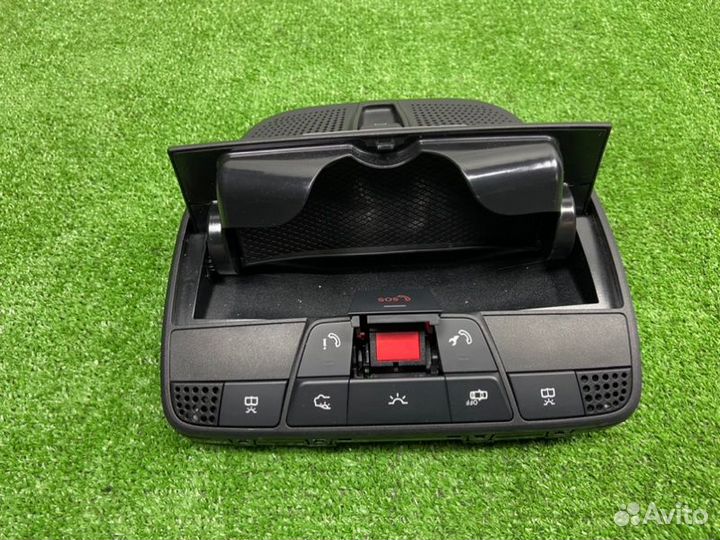 Плафон подсветки салона Mercedes C-Class W205