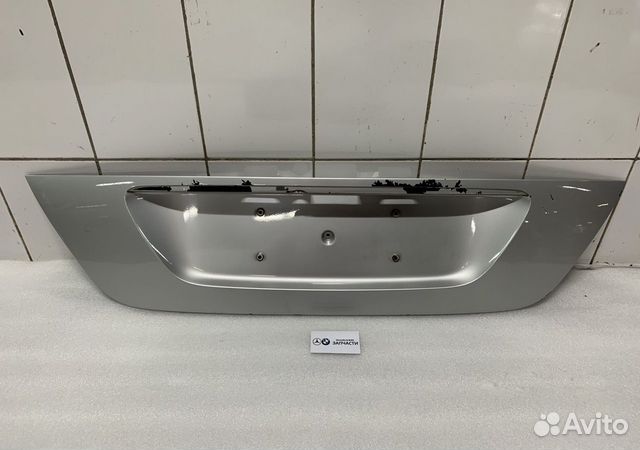 Накладка крышки багажника Mercedes E class W211