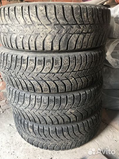 Bridgestone Ice Cruiser 5000 225/65 R17