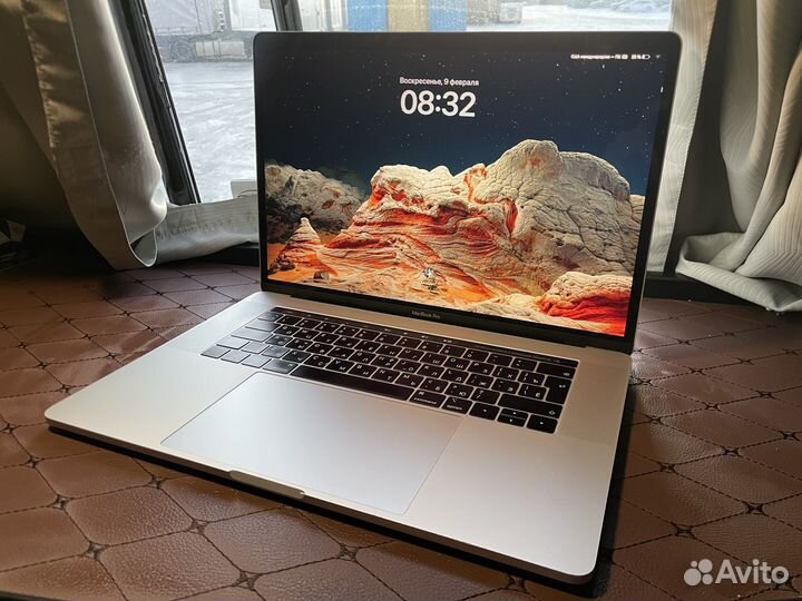 Apple macbook pro 15 2018