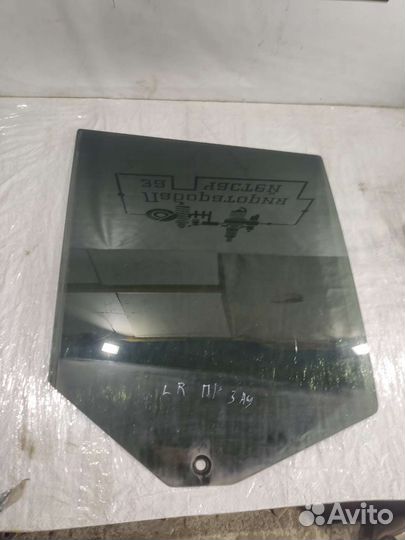 Стекло задней правой двери Vogue L322