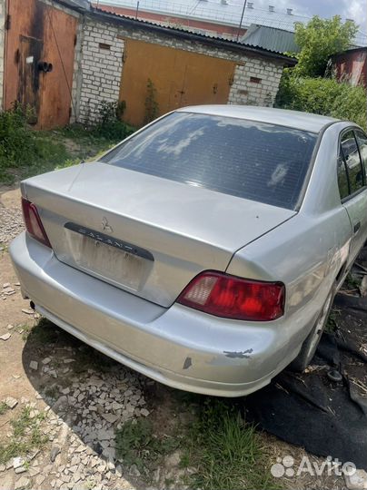 Крышка багажника Mitsubishi Galant 8