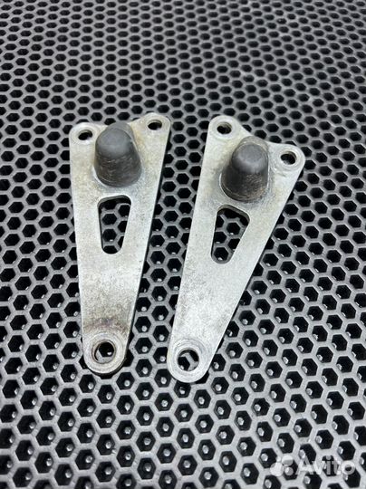 Крепление двигателя Honda CR 125R 1995-1996