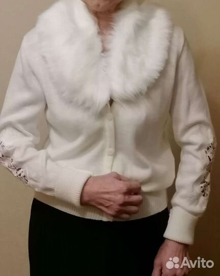 Пуловер женский