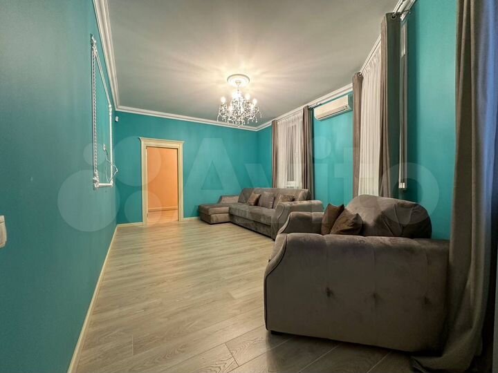 3-к. апартаменты, 80 м², 1/22 эт.