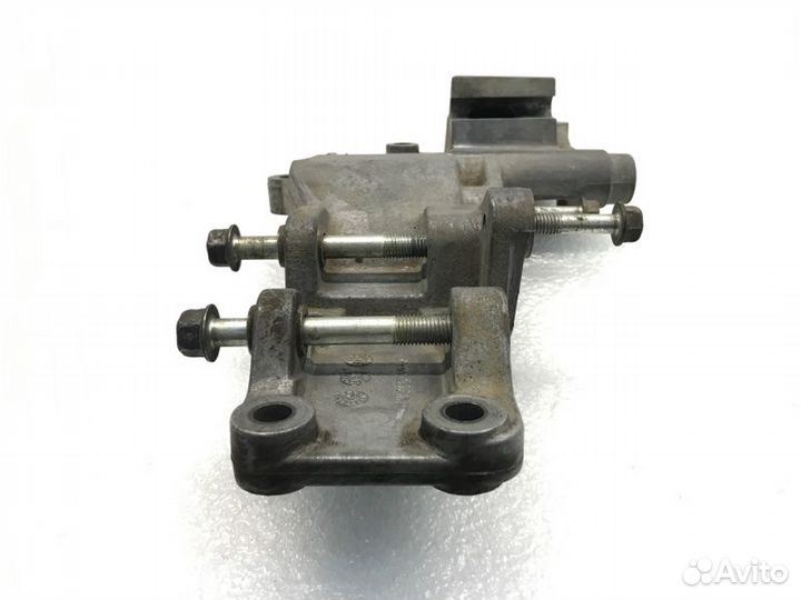 Кронштейн генератора Mitsubishi Lancer 10 хетчбек