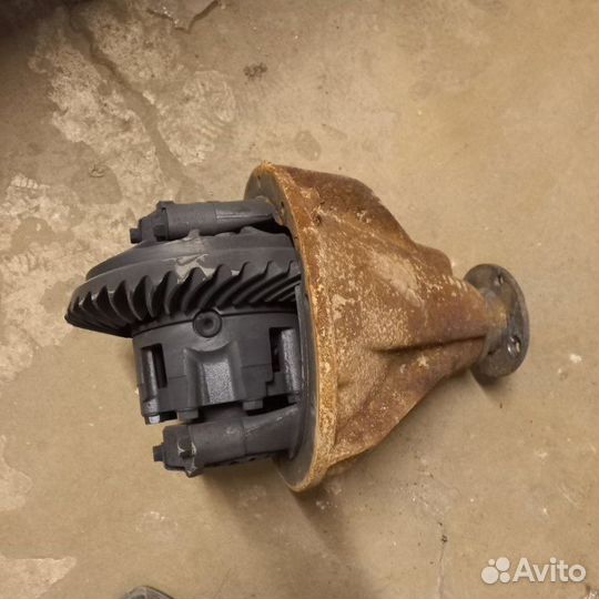 Редуктор заднего моста задний Toyota Land Cruiser