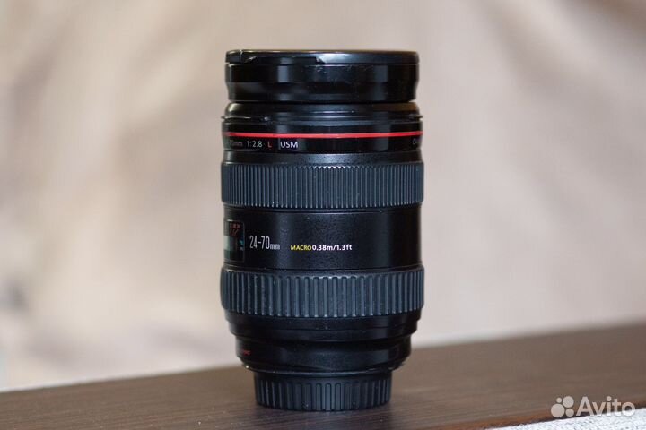 Canon 24-70mm f/2.8