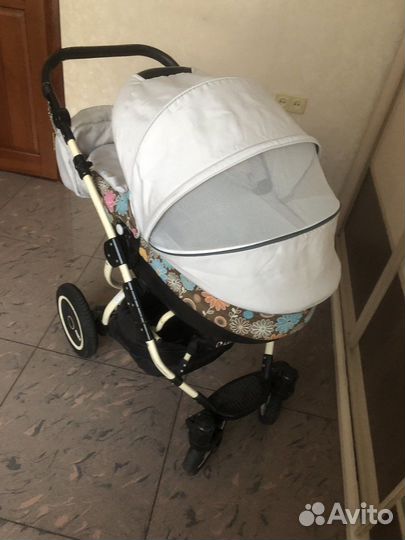 Коляска lonex 3 в 1 в отличном состоянии