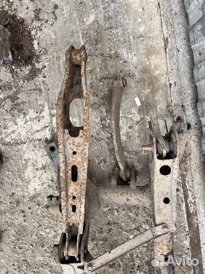 Задний подрамник в сборе с рычагами Lancer X 10