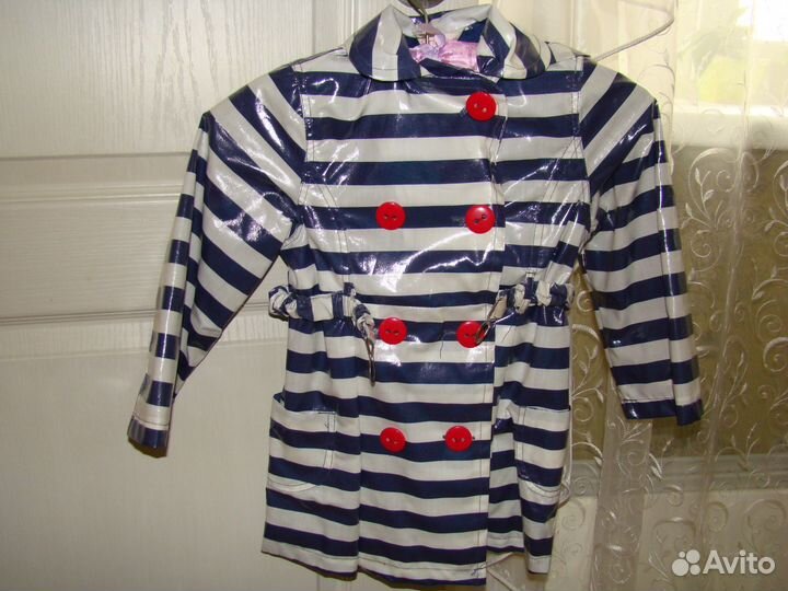 Плащ-дождевик