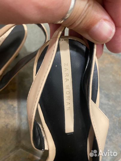 Оригинальные бежевые туфли Zara