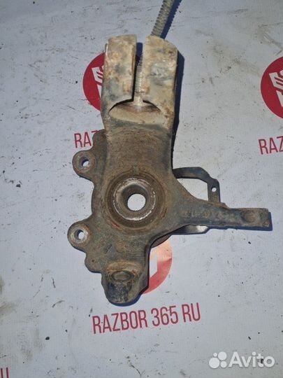 Кулак в сборе со ступицей правый Volvo C30 B5244S