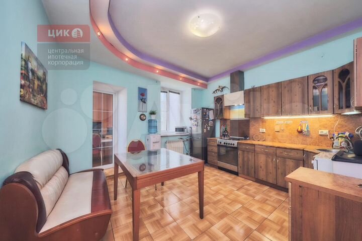 2-к. квартира, 82,3 м², 3/6 эт.