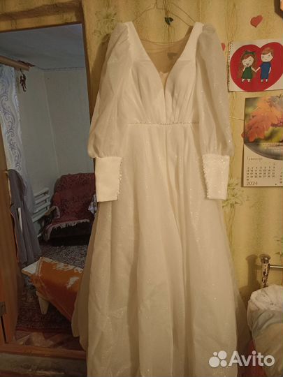Свадебное платье 44 46 бу