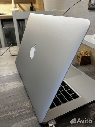 Apple MacBook Air 2014