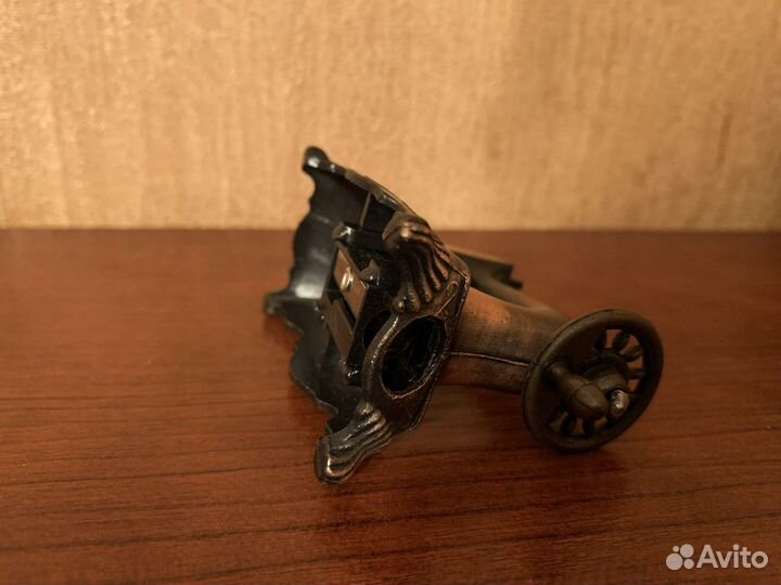 Сувенирная швейная машинка-точилка