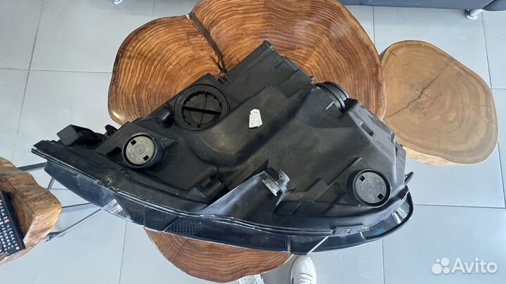 Фары Volkswagen Transporter T6