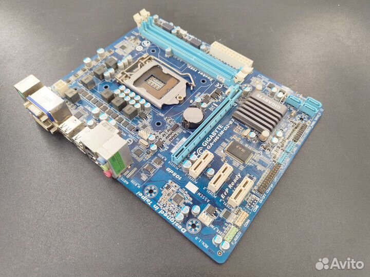 Материнская плата Gigabyte GA-H61M-D2-B3