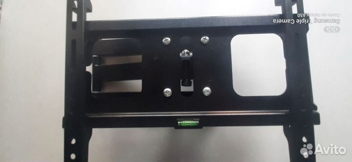 Настенный кронштейн для телевизора