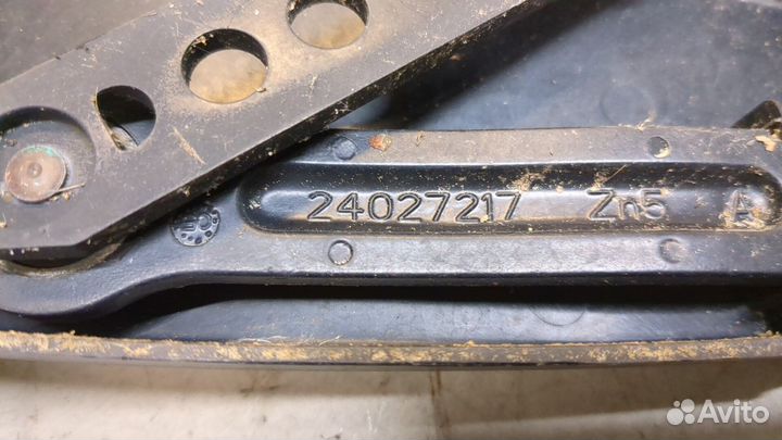 Щеткодержатель Mercedes GL X164, 2007