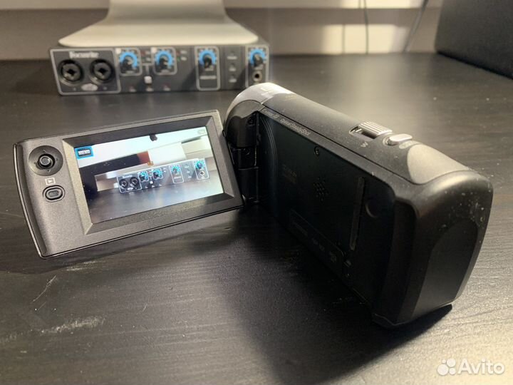 Видеокамера Sony HDR-CX405