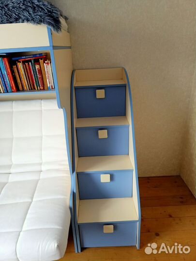 Компьютерный стол