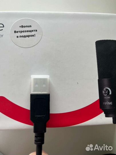 Студийный микрофон