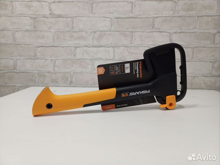 Fiskars X7 топор