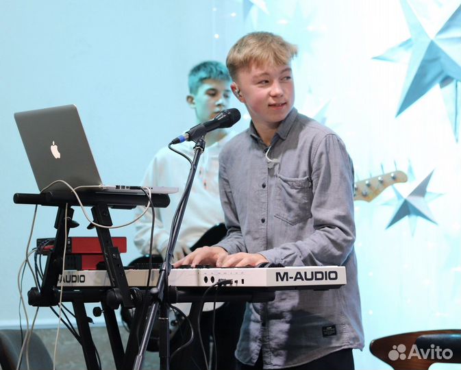 Уроки игры на фортепиано