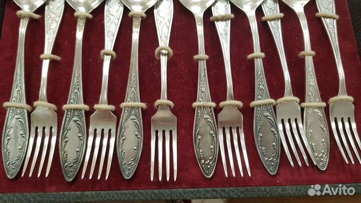 Набор вилок, ложек и ножей мнц