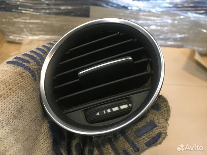 Дефлектор приточного воздуха Mercedes-Benz W204 C