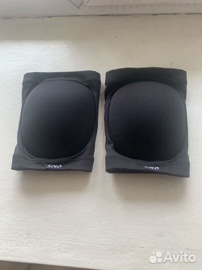 Наколенники спортивные