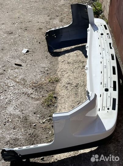 Задний бампер Discovery 4