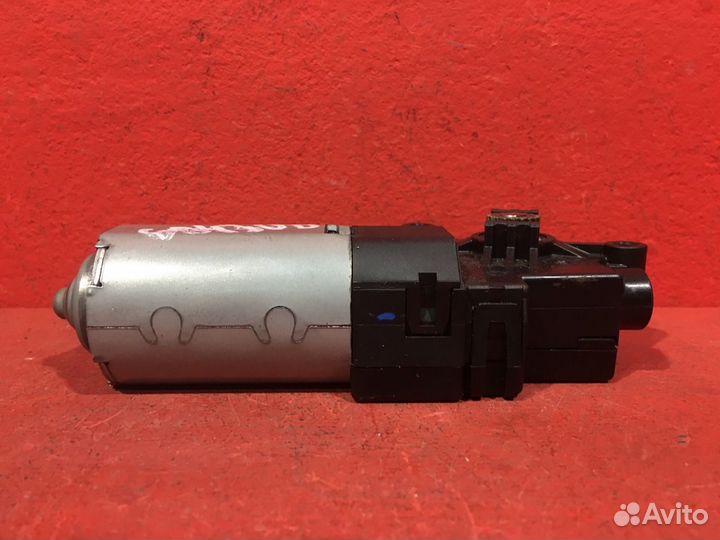 Моторчик люка Kia Sorento 3 (Um) Prime SUV D4HB