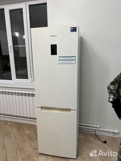 Холодильник samsung