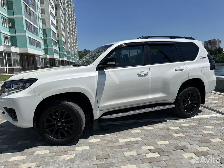 Toyota Land Cruiser Prado 2.8 AT, 2022, 25 100 км