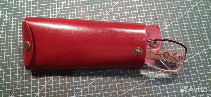 Футляр для очков кожаный