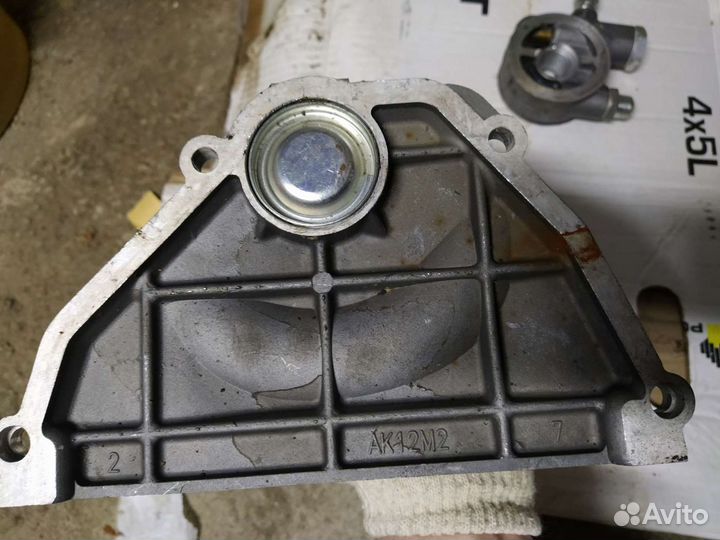 Крышка головки блока УАЗ 409 дв. (передняя) в сбор