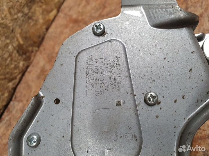 Моторчик стеклоочистителя багажника Toyota RAV 4 2