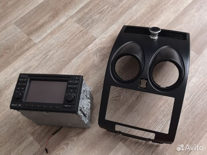 Магнитола сенсорная в Nissan