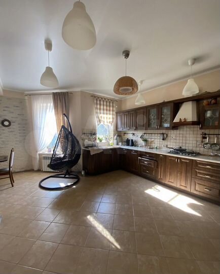 Дом 200 м² на участке 18 сот.