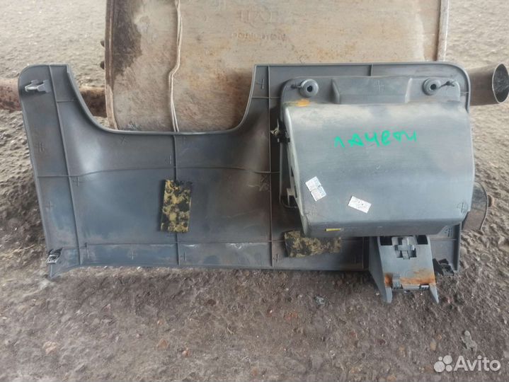 Накладка торпеды подрулевая Chevrolet Lacetti