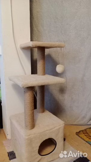 Продам домик для кошки с когтеточкой