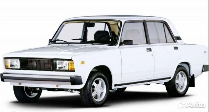 Ведро с болтами