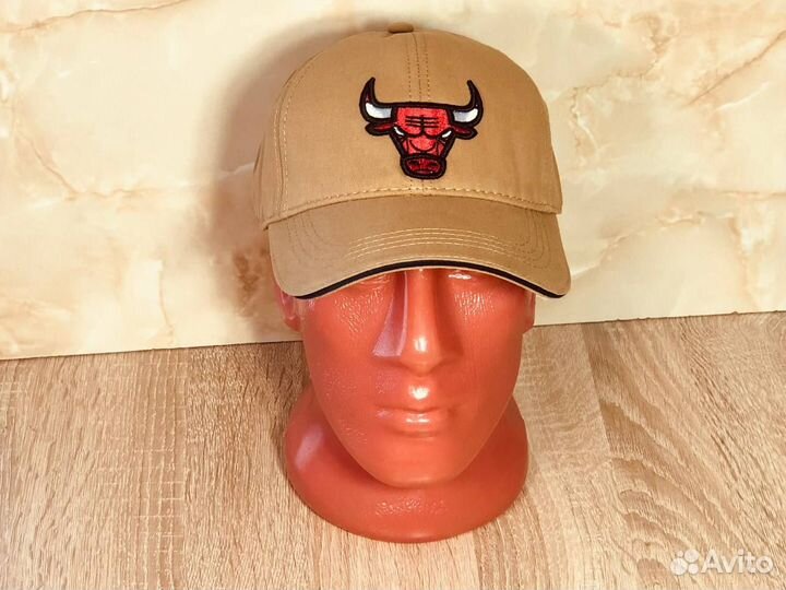 Кепка Бейсболка Chicago Bulls коричневая. Новая